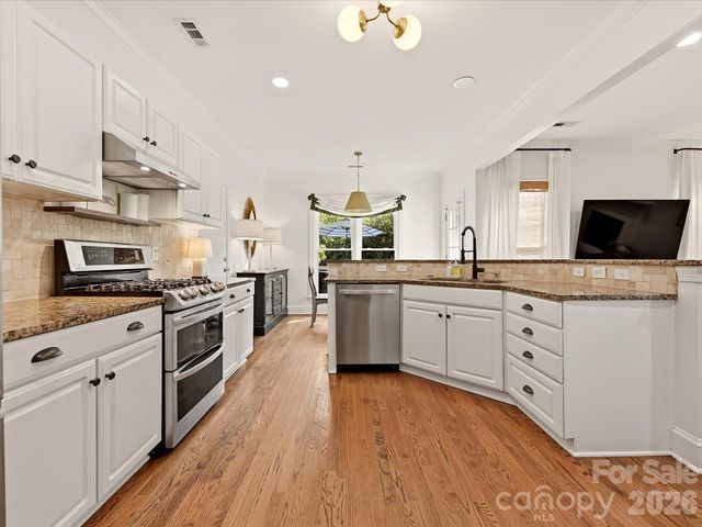 809 Celbridge Court, Charlotte, NC 28270
