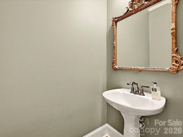 809 Celbridge Court, Charlotte, NC 28270