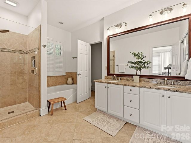 809 Celbridge Court, Charlotte, NC 28270