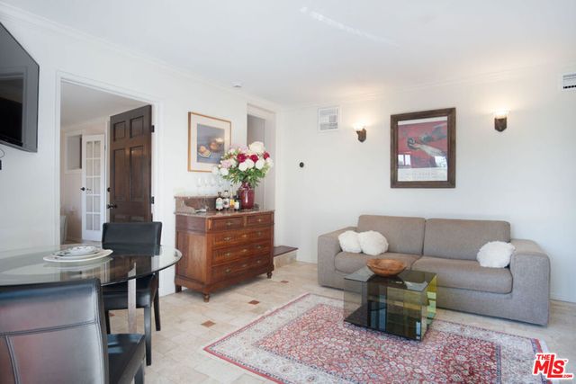 8298 Presson Place, Los Angeles, CA 90069