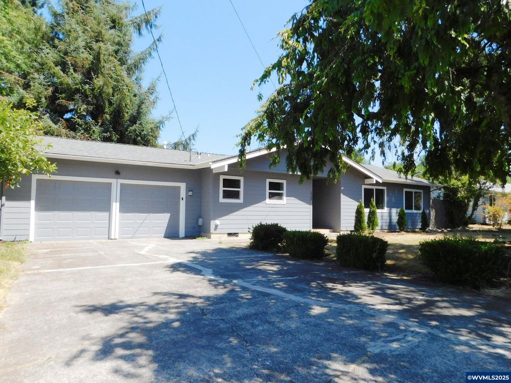 1735 Dearborn Av NE, Keizer, OR 97303