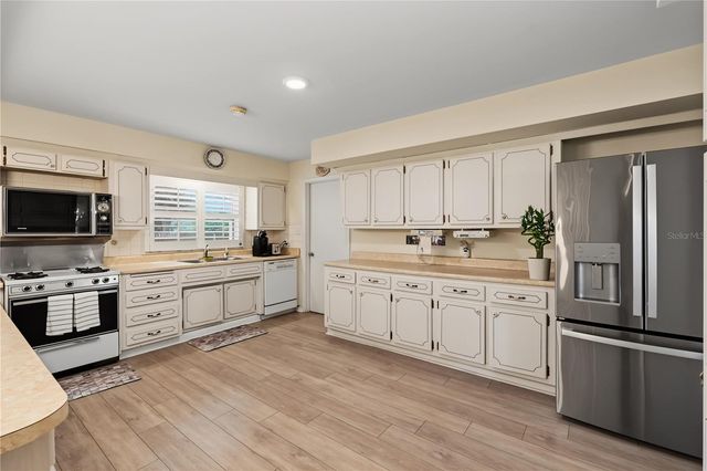 1609 MELODIE DRIVE, Brandon, FL 33510