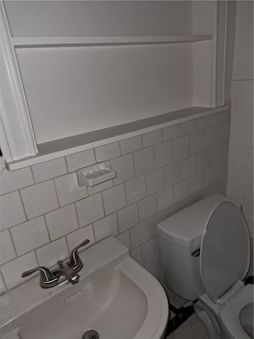 600 Boyett Street 604, College Station, TX 77840