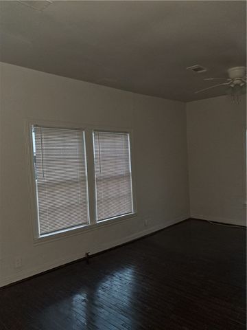 600 Boyett Street 604, College Station, TX 77840
