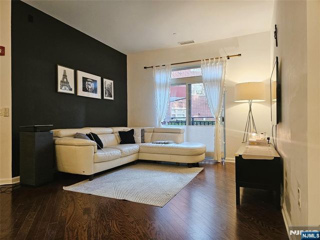 1121 Riverview Avenue 121, Englewood, NJ 07631