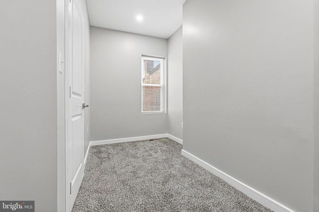 2906 CLIFTON AVE, Baltimore, MD 21216
