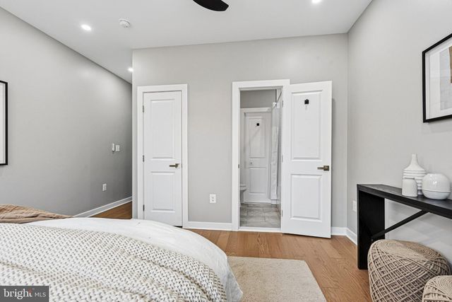 2906 CLIFTON AVE, Baltimore, MD 21216