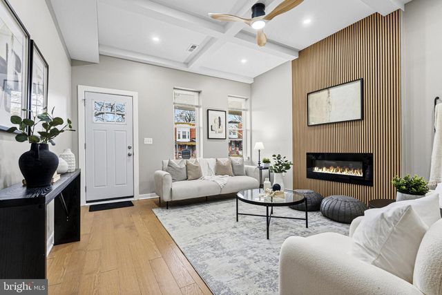 2906 CLIFTON AVE, Baltimore, MD 21216
