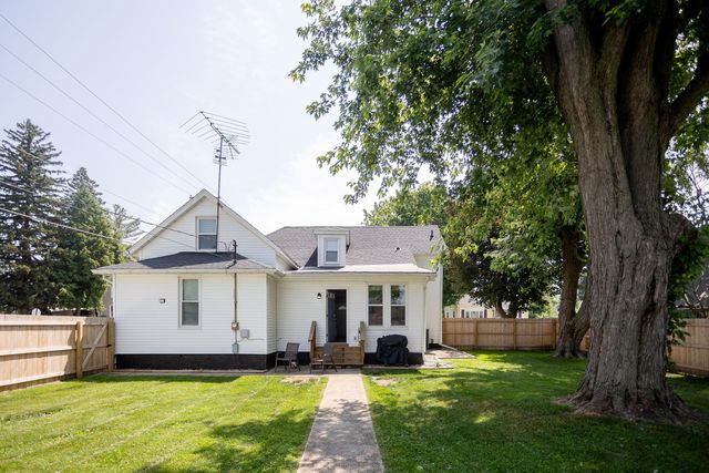 402 G Street, La Porte, IN 46350