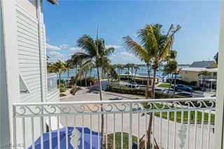1001 10th AVE S 211, Naples, FL 34102