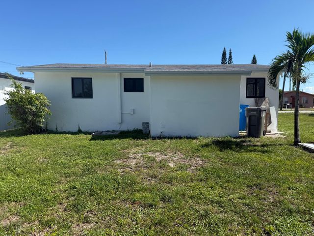 4131 SW 23rd Street, West Park, FL 33023