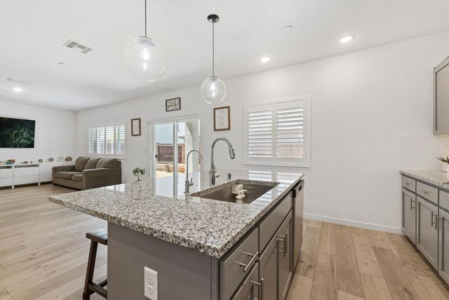 12264 Rocky Ford Way, Rancho Cordova, CA 95742