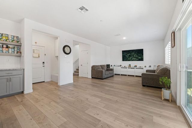 12264 Rocky Ford Way, Rancho Cordova, CA 95742