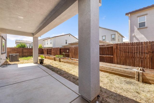 12264 Rocky Ford Way, Rancho Cordova, CA 95742