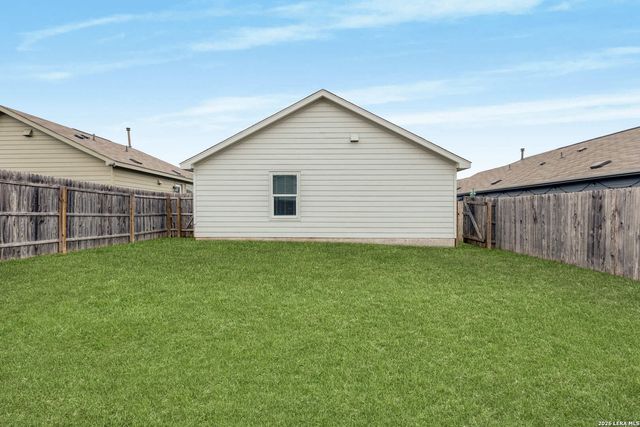 7207 Lavaca Bluff, San Antonio, TX 78218