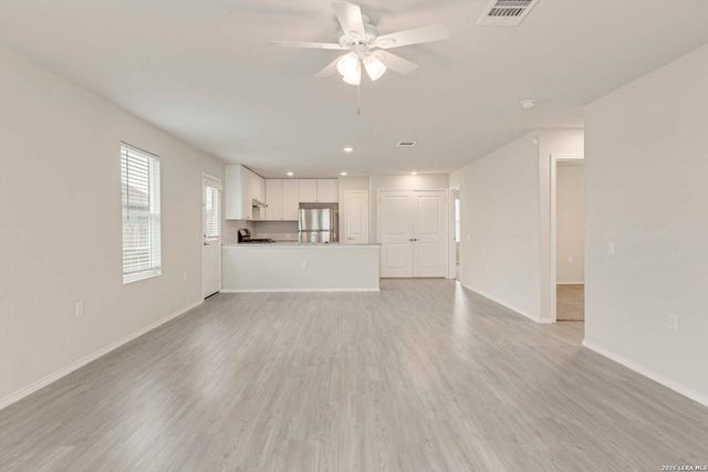 7207 Lavaca Bluff, San Antonio, TX 78218