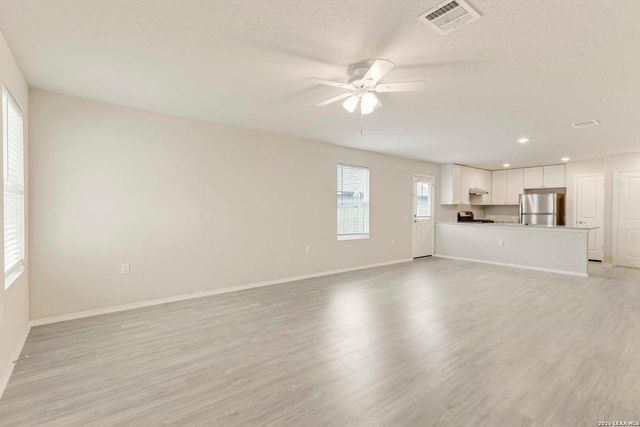 7207 Lavaca Bluff, San Antonio, TX 78218