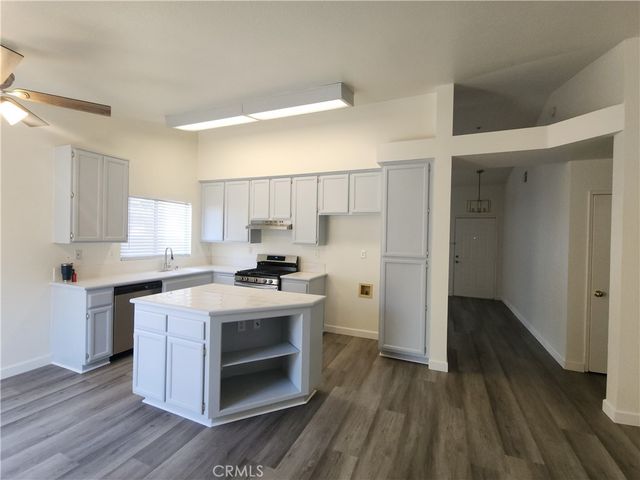 2806 W La Morada Drive, Rialto, CA 92377