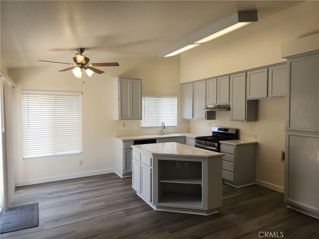 2806 W La Morada Drive, Rialto, CA 92377