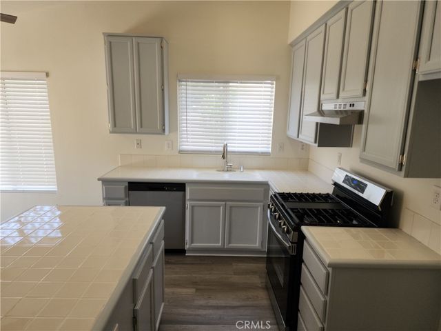 2806 W La Morada Drive, Rialto, CA 92377