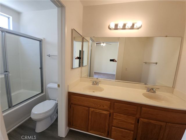 2806 W La Morada Drive, Rialto, CA 92377