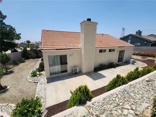 2806 W La Morada Drive, Rialto, CA 92377