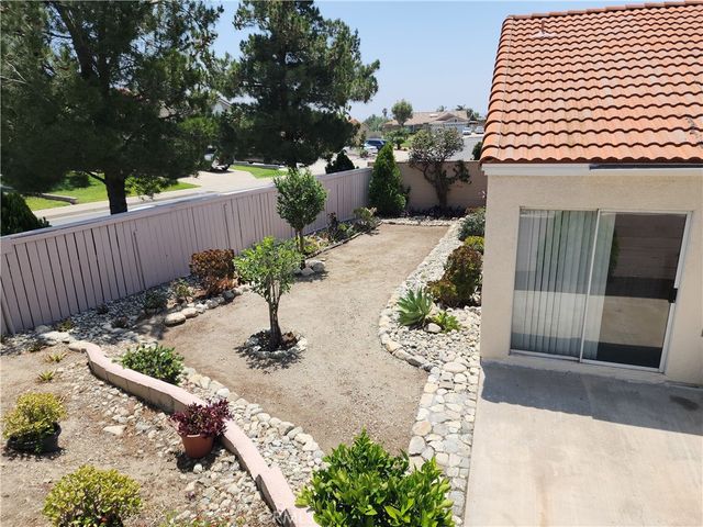 2806 W La Morada Drive, Rialto, CA 92377