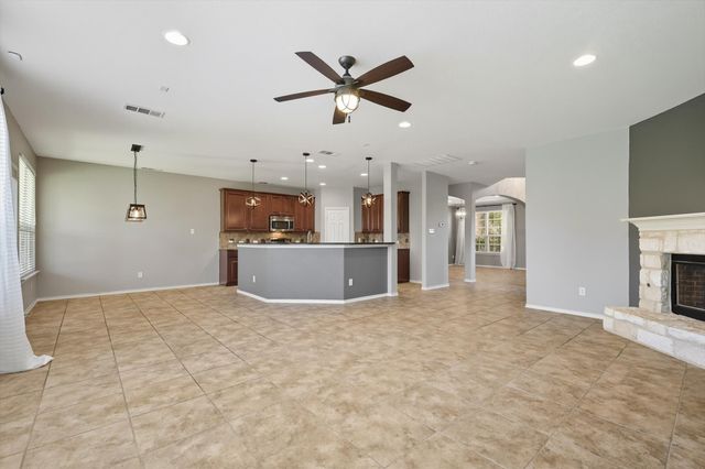 9205 Marble Falls Drive, Arlington, TX 76002