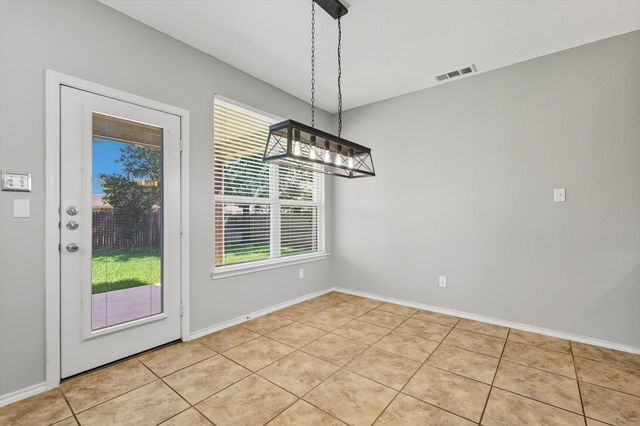 9205 Marble Falls Drive, Arlington, TX 76002