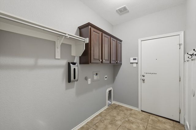 9205 Marble Falls Drive, Arlington, TX 76002