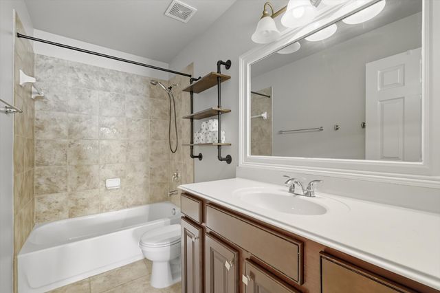 9205 Marble Falls Drive, Arlington, TX 76002