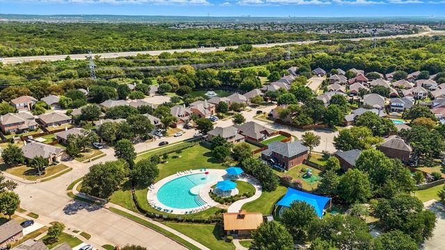 9205 Marble Falls Drive, Arlington, TX 76002