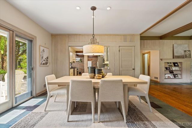 301 Country Club Place, Geneva, IL 60134