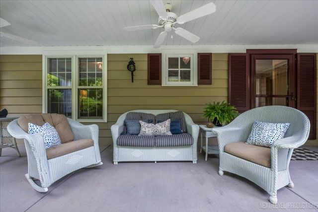 301 Country Club Place, Geneva, IL 60134