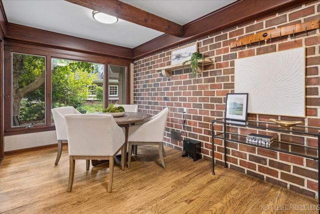 301 Country Club Place, Geneva, IL 60134