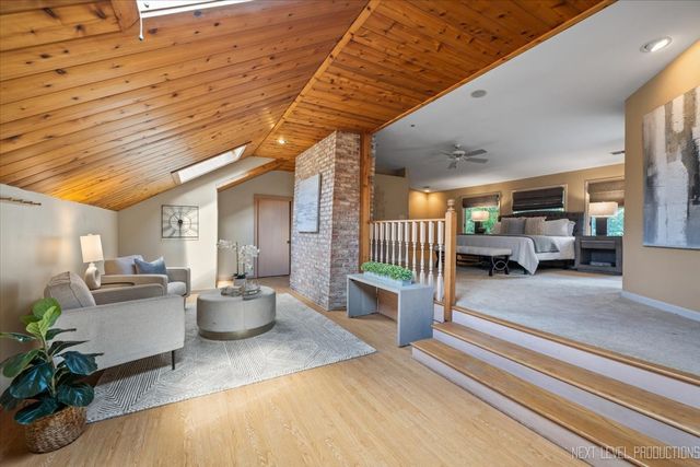 301 Country Club Place, Geneva, IL 60134