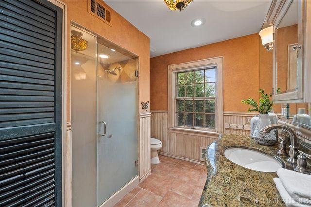 301 Country Club Place, Geneva, IL 60134