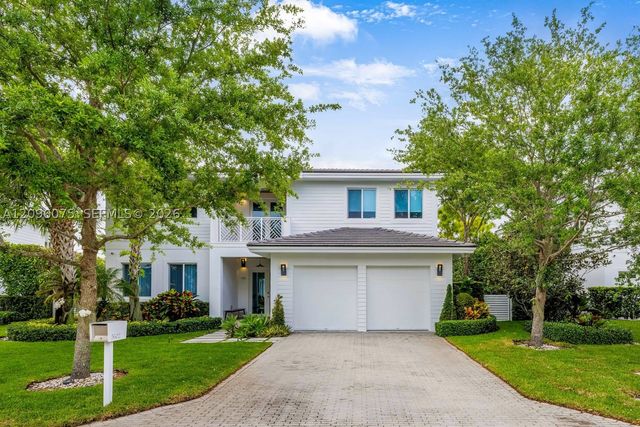 5602 SW 65th Ct, South Miami, FL 33143