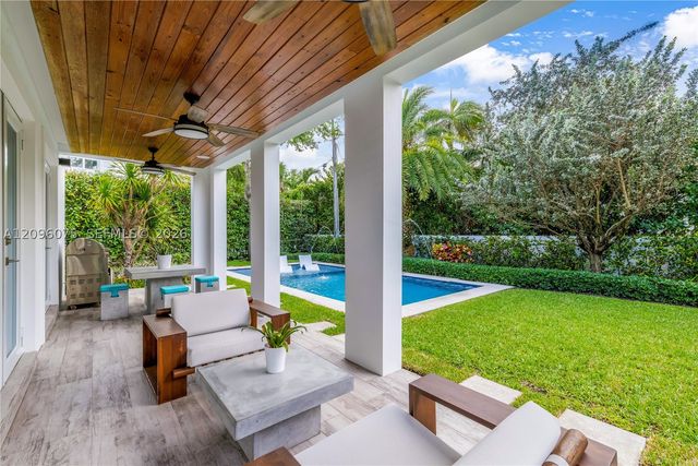 5602 SW 65th Ct, South Miami, FL 33143