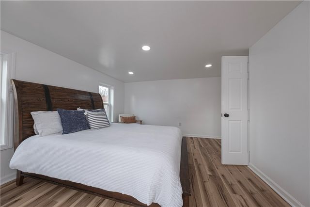 433 Lloyd Ave, Latrobe, PA 15650