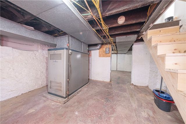 433 Lloyd Ave, Latrobe, PA 15650