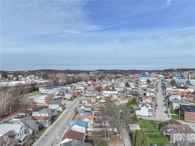 433 Lloyd Ave, Latrobe, PA 15650