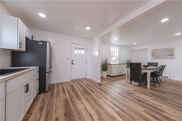 433 Lloyd Ave, Latrobe, PA 15650