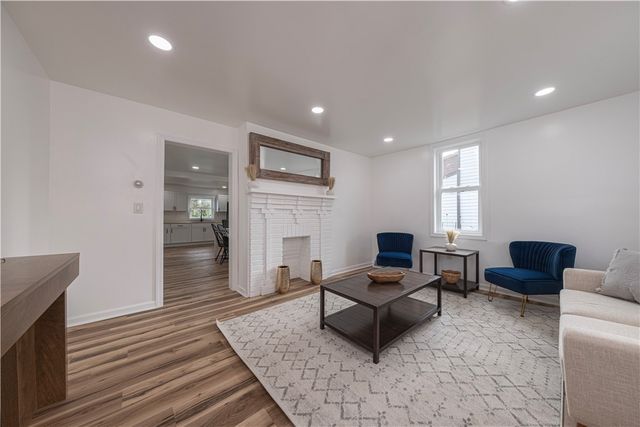 433 Lloyd Ave, Latrobe, PA 15650