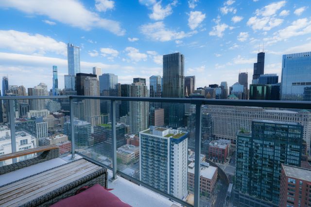 303 W Ohio Street 3804, Chicago, IL 60654