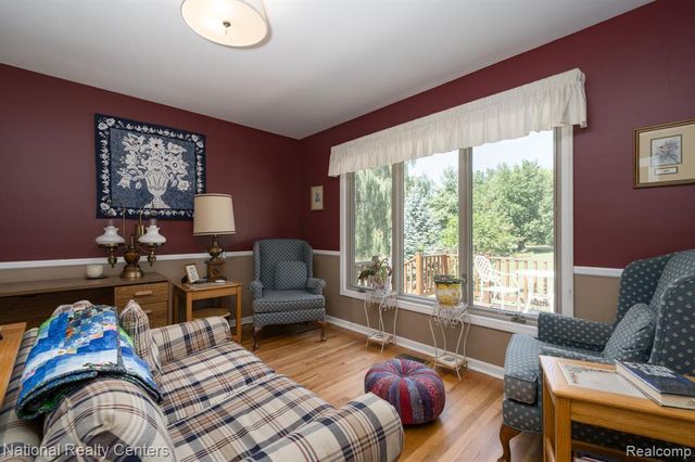 3128 Charlwood Drive, Rochester Hills, MI 48306