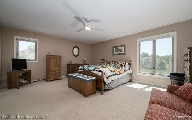 3128 Charlwood Drive, Rochester Hills, MI 48306