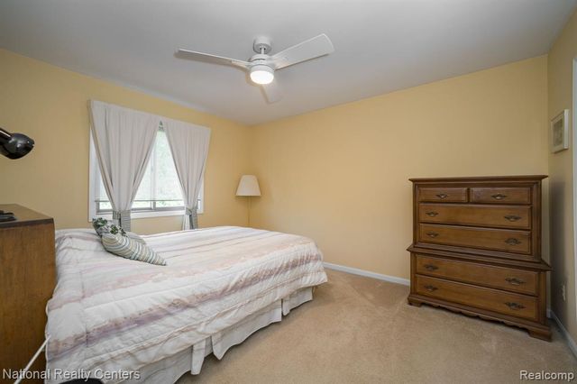 3128 Charlwood Drive, Rochester Hills, MI 48306