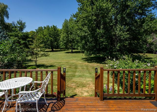 3128 Charlwood Drive, Rochester Hills, MI 48306