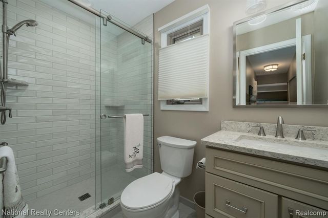 3128 Charlwood Drive, Rochester Hills, MI 48306